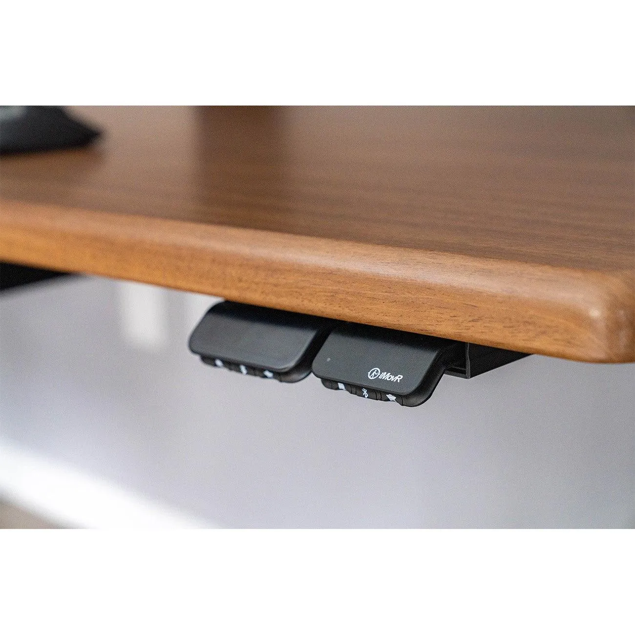 EMMA Electric Triple Monitor Arm